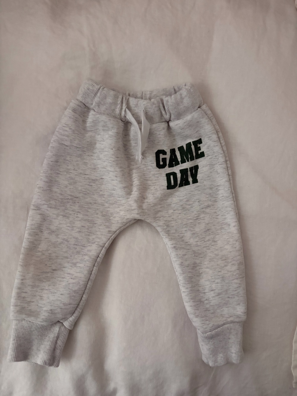 Olive and Scout Kids 'Game Day' Light Gray Jogger Sweatpants